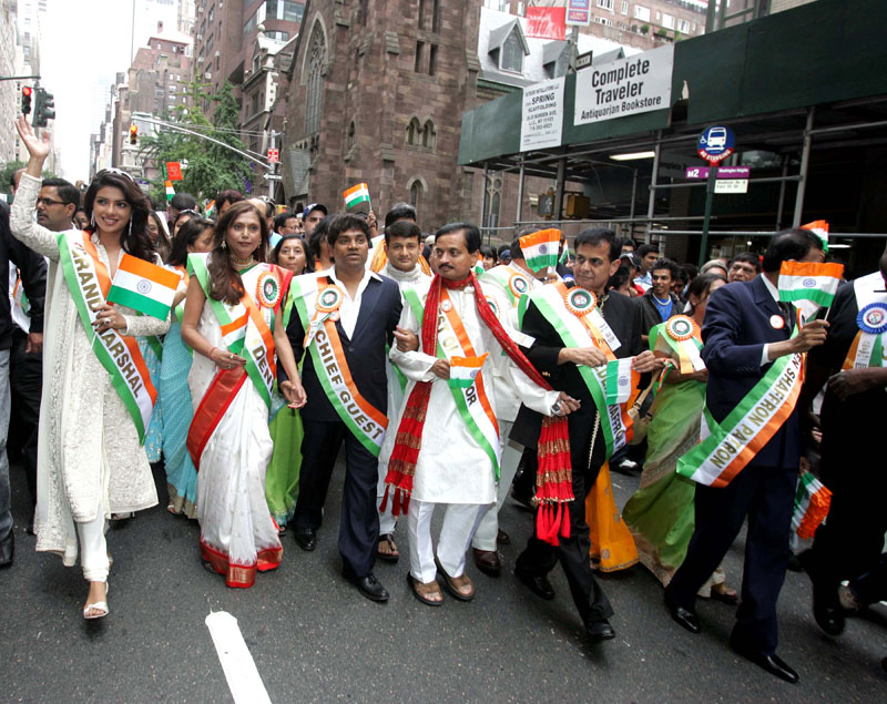 NY-PriyankaChopraeave-3SnapsIndia