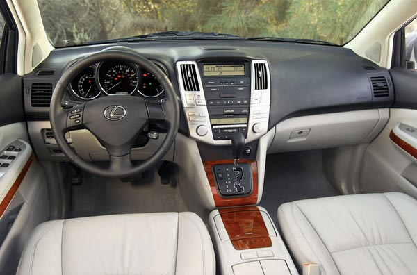 http://www.siliconeer.com/past_issues/2004/MAY2004-FILES/may04_lexus_rx330_lead2.jpg